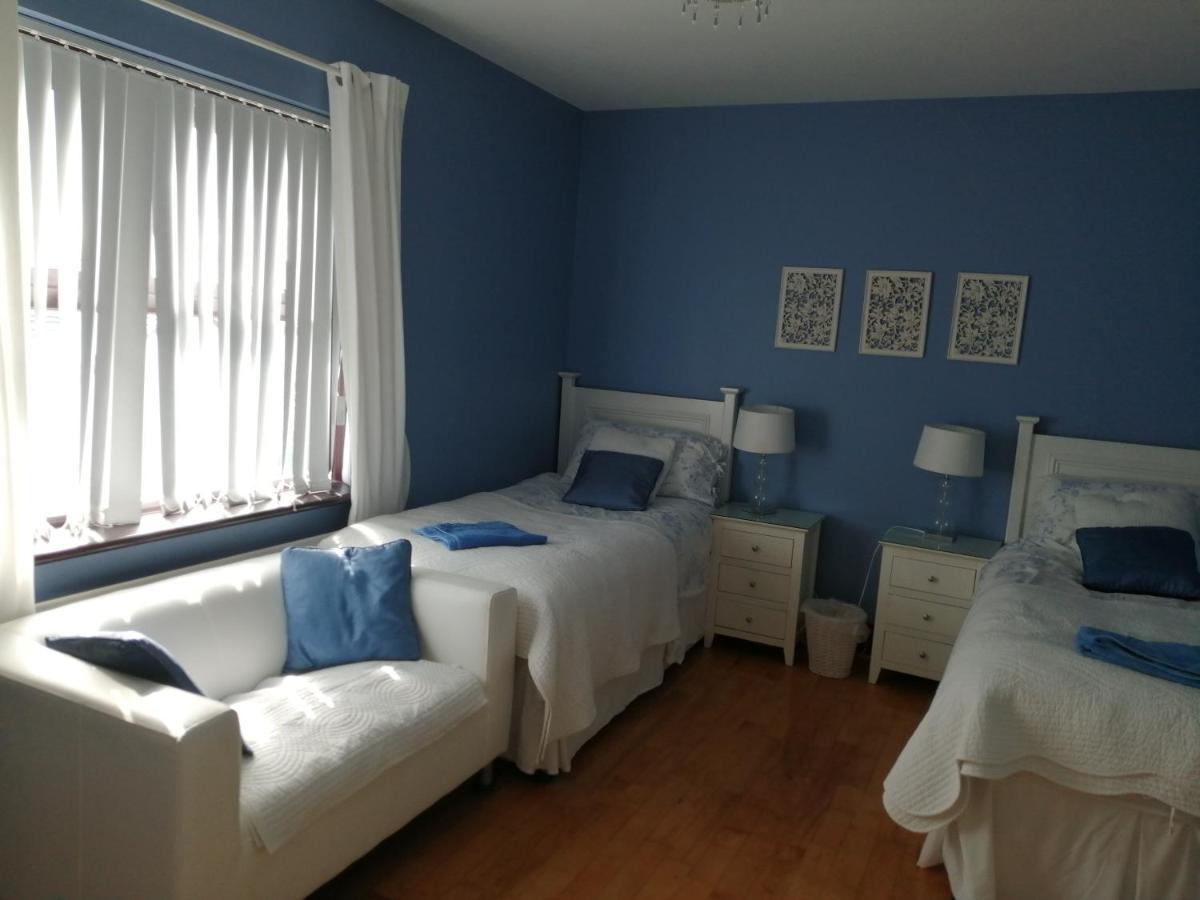 J And J Guest House Ballycastle Εξωτερικό φωτογραφία