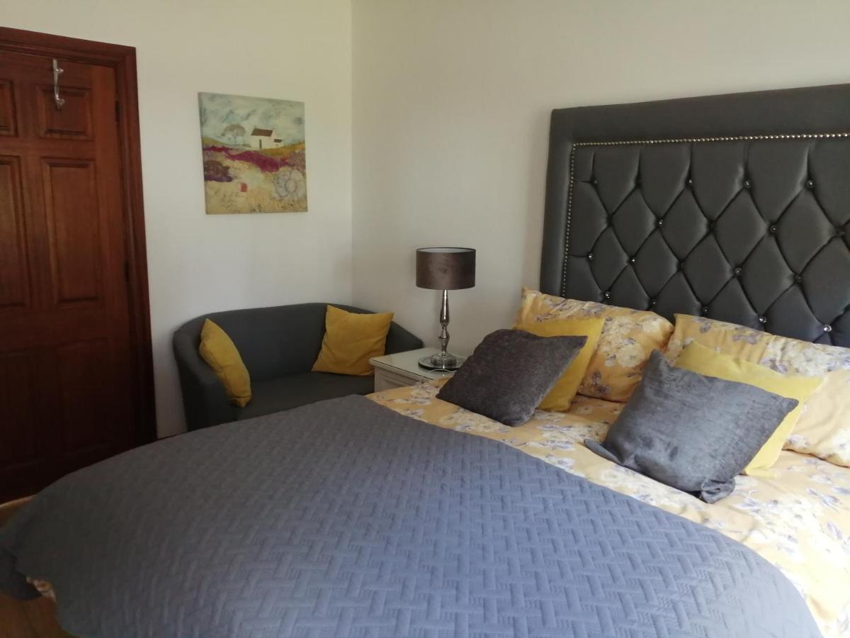 J And J Guest House Ballycastle Εξωτερικό φωτογραφία